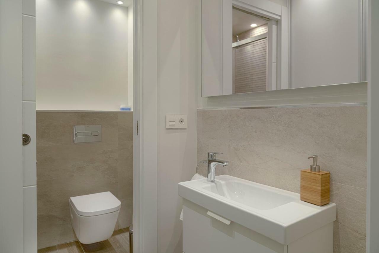 Apartament Suncity Teatro Premier Malaga Zewnętrze zdjęcie