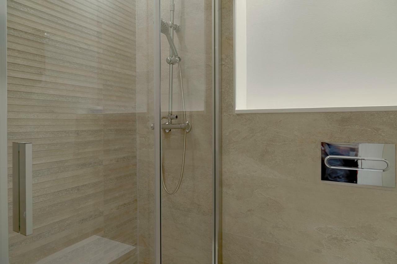 Apartament Suncity Teatro Premier Malaga Zewnętrze zdjęcie